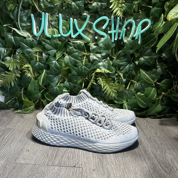 Nobull Unisex Knit Runner Gray Running Shoes Sneakers Size Men 8.5  W 10 main image 8